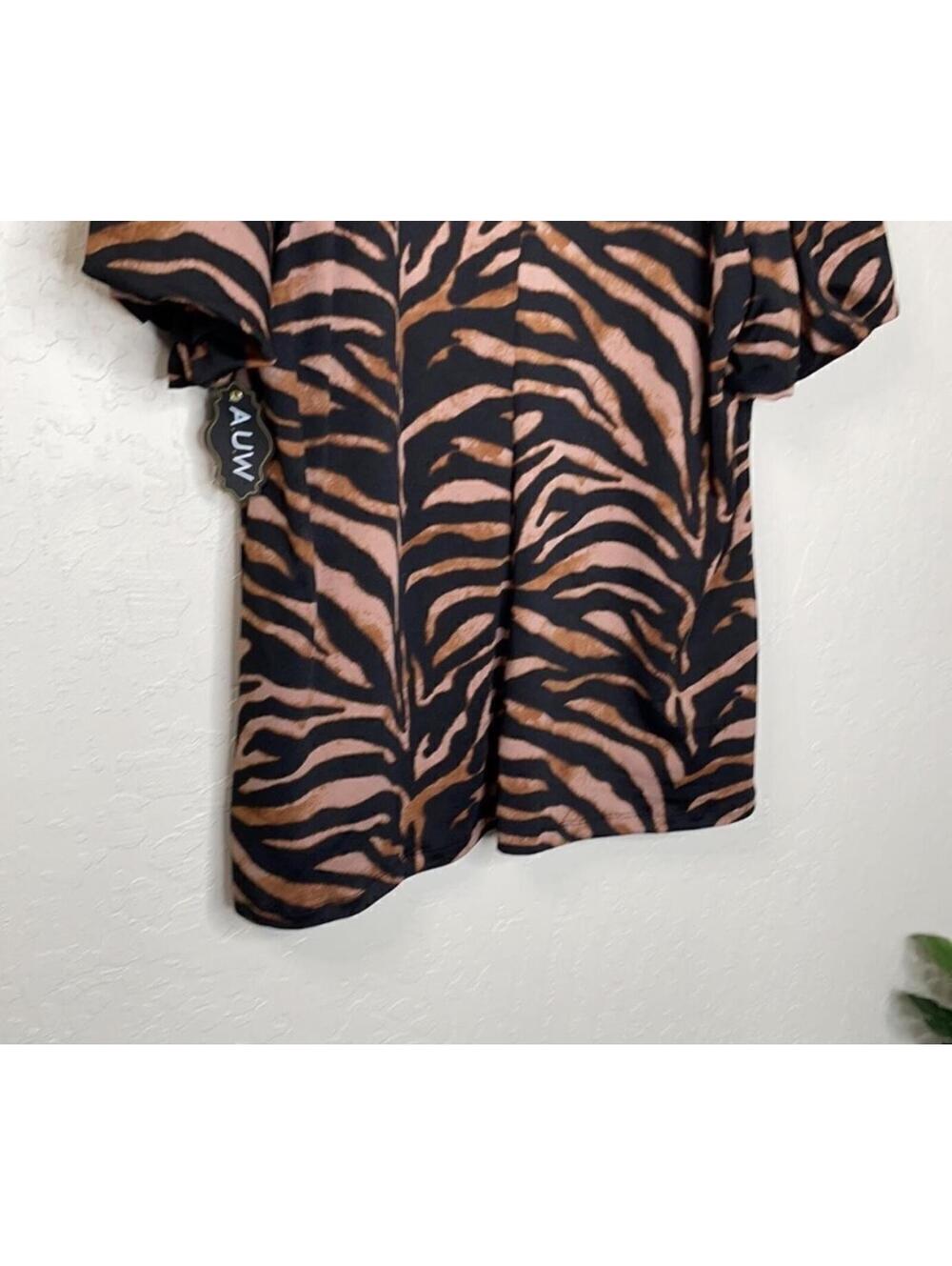 A.U.W leopard print blouse - Picture 5 of 7